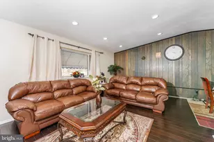 403 Regina St, Philadelphia, PA 19116 - Photo 4