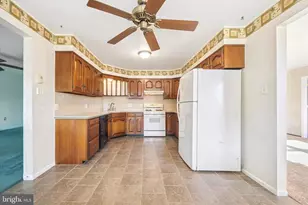 527 Wigard Ave, Philadelphia, PA 19128 - Photo 6