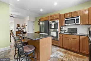 629 Jamestown St, Philadelphia, PA 19128 - Photo 14