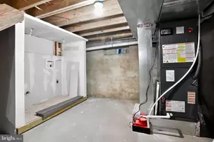 820 W Firth St, Philadelphia, PA 19133 - Photo 26