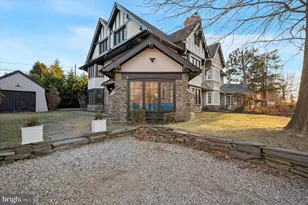 3222 W Penn St, Philadelphia, PA 19129 - Photo 2