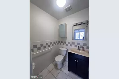 443 Fairmount Avenue #C, Philadelphia, PA 19123 - Photo 16