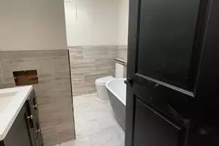 2704 S Marshall St, Philadelphia, PA 19148 - Photo 16