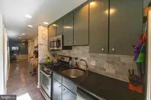 1814 Christian St, Philadelphia, PA 19146 - Photo 6