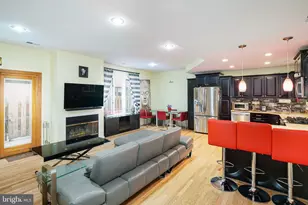 2027 Rodman St, Philadelphia, PA 19146 - Photo 4