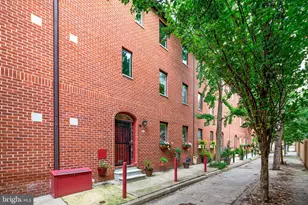 2027 Rodman St, Philadelphia, PA 19146 - Photo 2