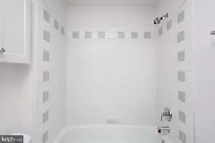 1100 Spruce St, Philadelphia, PA 19107 - Photo 22