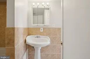 2435 Christian St, Philadelphia, PA 19146 - Photo 28