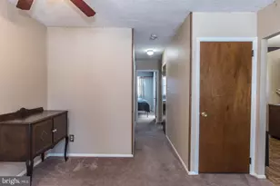 10650 Halstead St, Philadelphia, PA 19116 - Photo 12