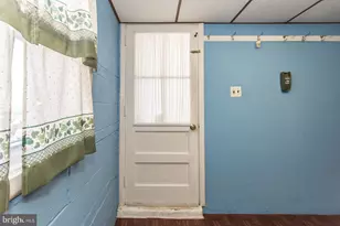 10650 Halstead St, Philadelphia, PA 19116 - Photo 30