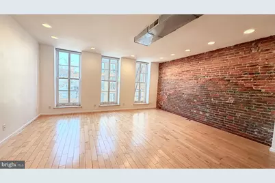 136 N 3rd Street #3, Philadelphia, PA 19106 - Photo 2