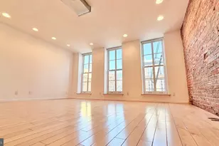 136 N 3rd St, Philadelphia, PA 19106 - Photo 8