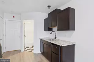 651 N 33rd St, Philadelphia, PA 19104 - Photo 26