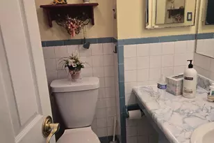 15150 Carter Road N, Philadelphia, PA 19116 - Photo 2