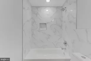 1243 W Westmoreland St, Philadelphia, PA 19140 - Photo 18