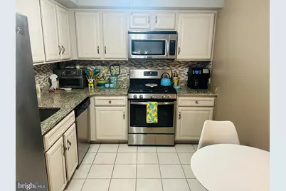 60104 Delaire Landing Road #104, Philadelphia, PA 19114 - Photo 6