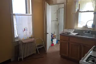 3338 W Sergeant St, Philadelphia, PA 19132 - Photo 6