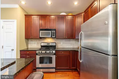 500 Admirals Way #214, Philadelphia, PA 19146 - Photo 6