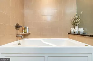 500 Admirals Way, Philadelphia, PA 19146 - Photo 16