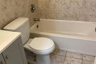 553 Foster St, Philadelphia, PA 19116 - Photo 2