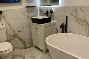 923 Lindley Ave, Philadelphia, PA 19141 - Photo 12