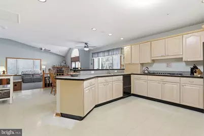 2817 Winchester Avenue, Philadelphia, PA 19136 - Photo 14