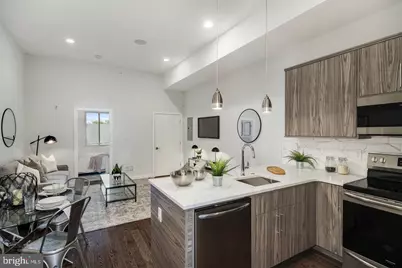 627 W Oxford Street, Philadelphia, PA 19122 - Photo 2