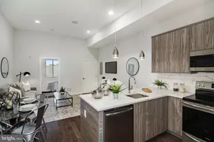 627 W Oxford St, Philadelphia, PA 19122 - Photo 2