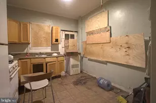 2140 S Simpson St, Philadelphia, PA 19142 - Photo 4