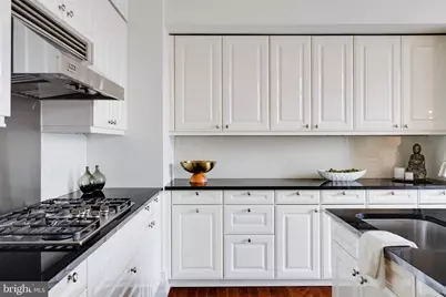 130 S 18th Street #1803, Philadelphia, PA 19103 - Photo 2