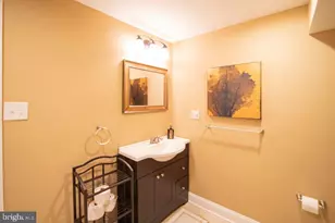 2107 Carpenter St, Philadelphia, PA 19146 - Photo 16