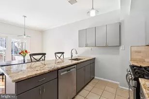 2828 Ogden St, Philadelphia, PA 19130 - Photo 8