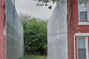 1348 S Grove St, Philadelphia, PA 19146 - Photo 2