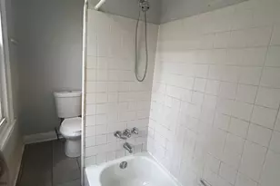 5647 Heiskell St, Philadelphia, PA 19144 - Photo 14