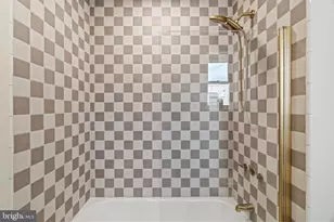 1031 Mercy St, Philadelphia, PA 19148 - Photo 30