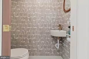 1031 Mercy St, Philadelphia, PA 19148 - Photo 10