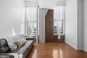 315 New St, Philadelphia, PA 19106 - Photo 6