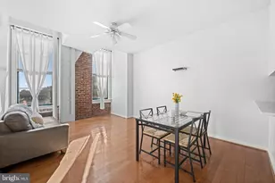 315 New St, Philadelphia, PA 19106 - Photo 2