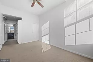 315 New St, Philadelphia, PA 19106 - Photo 16