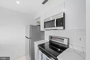 315 New St, Philadelphia, PA 19106 - Photo 12