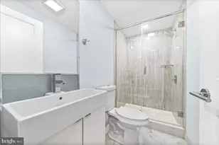 2615 E Letterly St, Philadelphia, PA 19125 - Photo 32