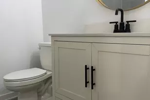 1330 S Carlisle St, Philadelphia, PA 19146 - Photo 16