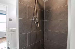 676 N 15th St, Philadelphia, PA 19130 - Photo 22