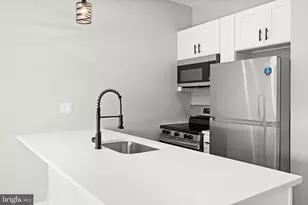 5853 Cedar Ave, Philadelphia, PA 19143 - Photo 8