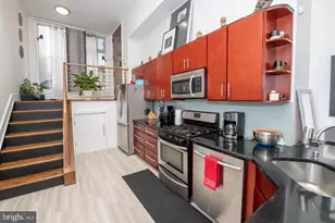 1538 Ogden St, Philadelphia, PA 19130 - Photo 6