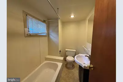 3734 N Sydenham Street #1, Philadelphia, PA 19140 - Photo 4