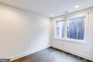 634 N 5th St, Philadelphia, PA 19123 - Photo 12