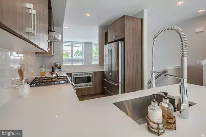 328 Fairmount Avenue, Philadelphia, PA 19123 - Photo 4