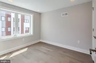 328 Fairmount Ave, Philadelphia, PA 19123 - Photo 12