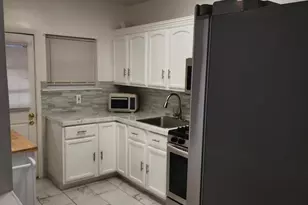 1634 Lewis St, Philadelphia, PA 19124 - Photo 14